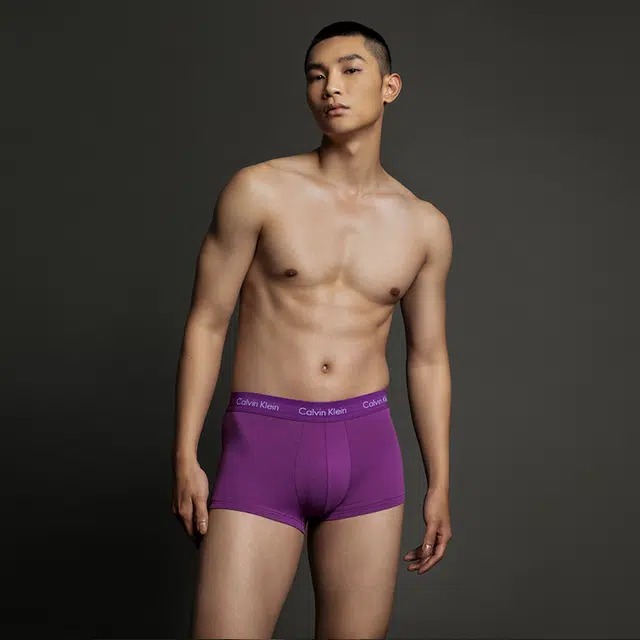CALVIN KLEIN 5
