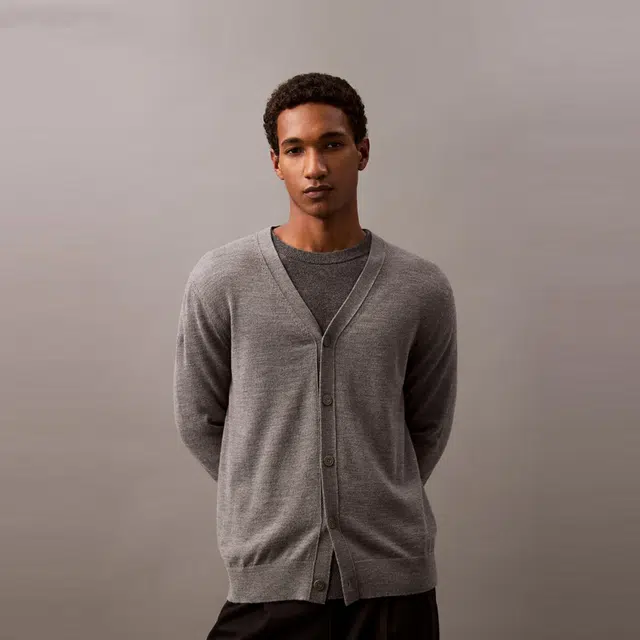 CALVIN KLEIN V