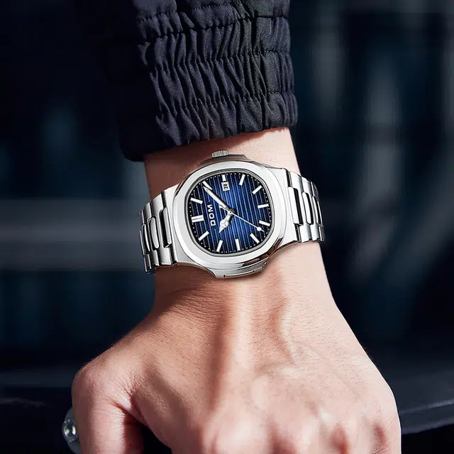 DOM M-8022