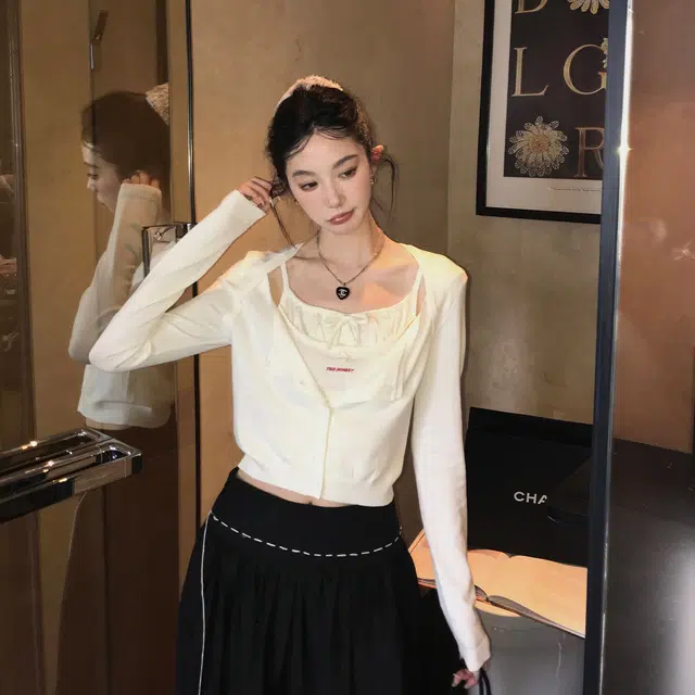 区区欧阳 轻叠大圆领设计个性显瘦假两件薄款优雅松弛防晒针织衫 女款