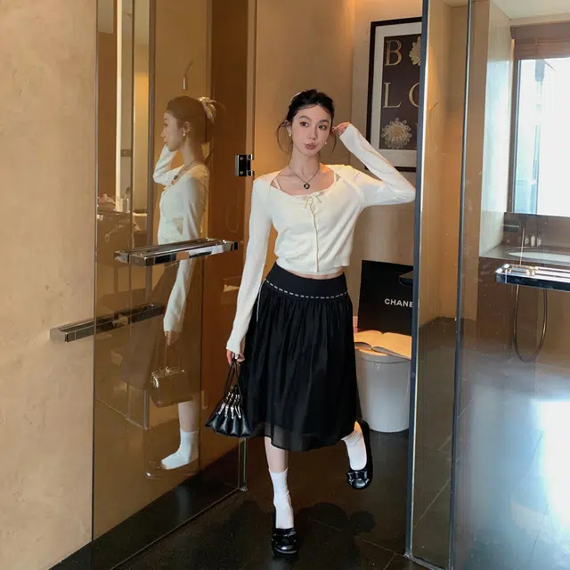 区区欧阳 轻叠大圆领设计个性显瘦假两件薄款优雅松弛防晒针织衫 女款