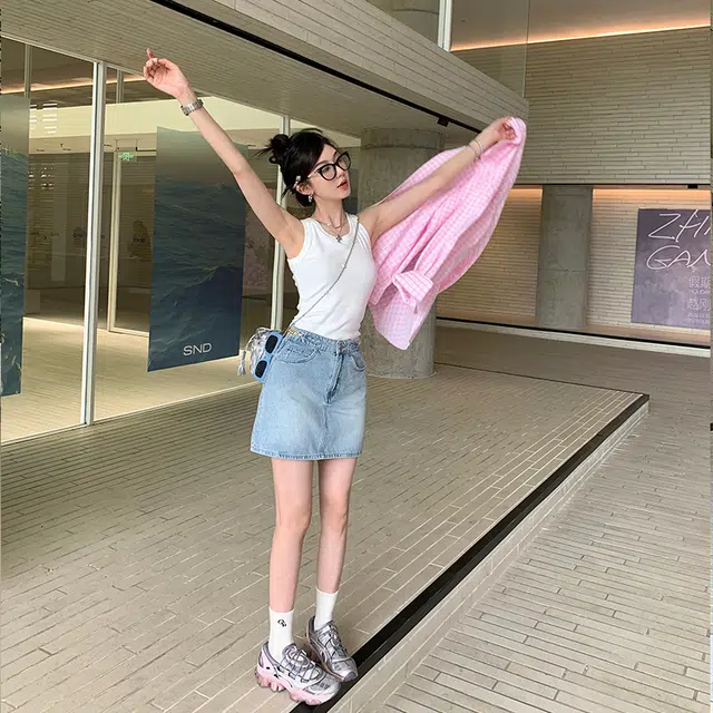区区欧阳 纯色圆领套头打底背心 女款