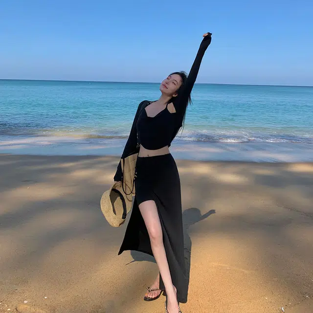 区区欧阳 纯色挂脖褶皱套头吊带 女款 黑色