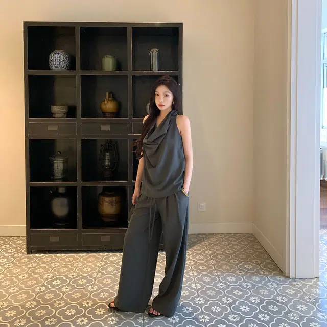 区区欧阳 高腰薄款宽松阔腿休闲裤 女款