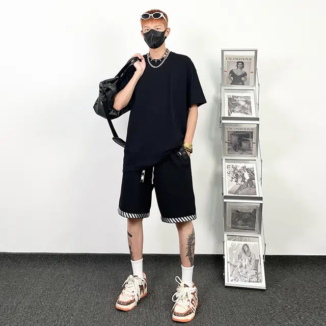 绘承 暗黑系列 侧边条纹字母图案休闲宽松短裤 男女同款 黑色