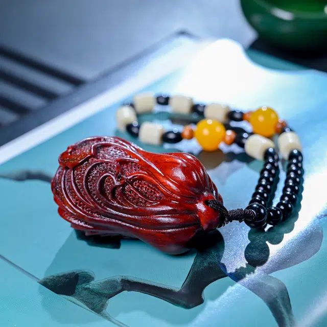 财源滚滚 仙友 国潮新中式红木精雕刻大貔貅钱多多转运招财牛转乾坤复古文玩挂件摆件收藏盘玩随身件 紫檀属 木作手把件 男女同款情侣款