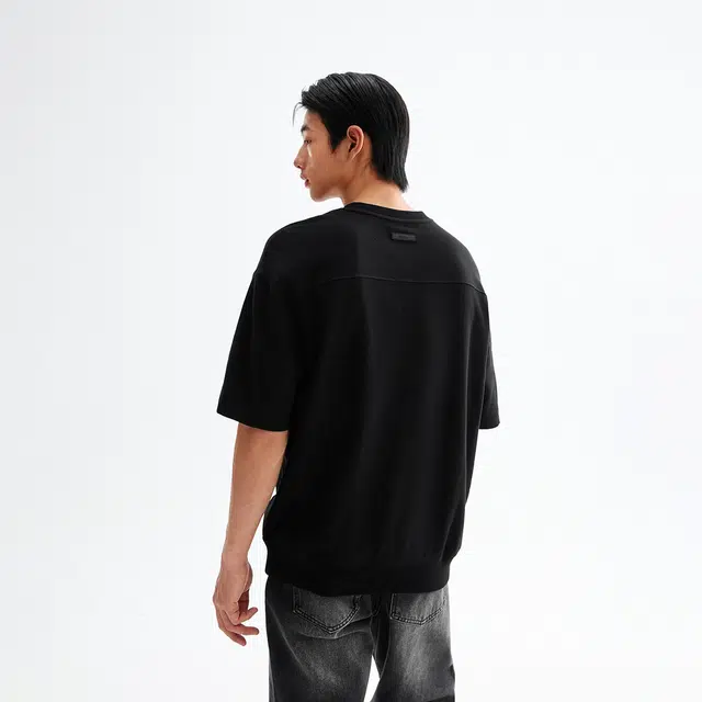 CHINISM T