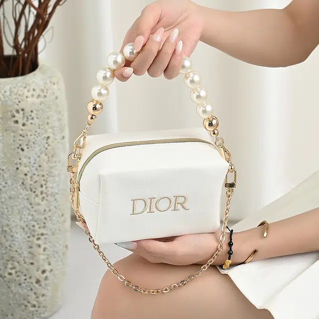 GUYI DIOR