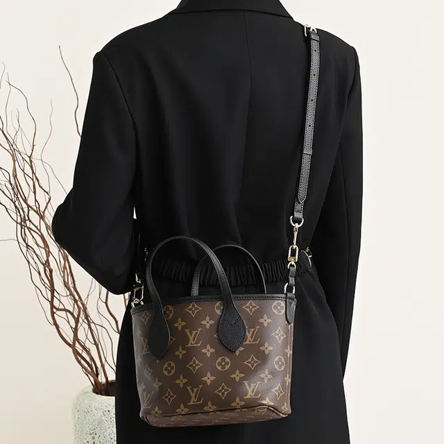 GUYI LV