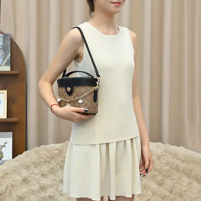 GUYI COACH Kay20Georgie 20