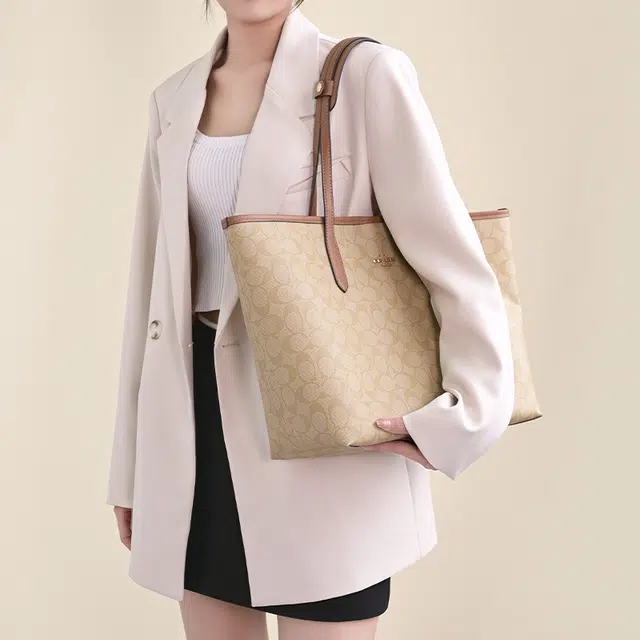GUYI COACH City33