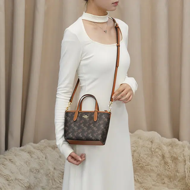 GUYI COACH City15Tote