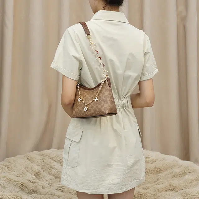 GUYI COACHLaurel19diy