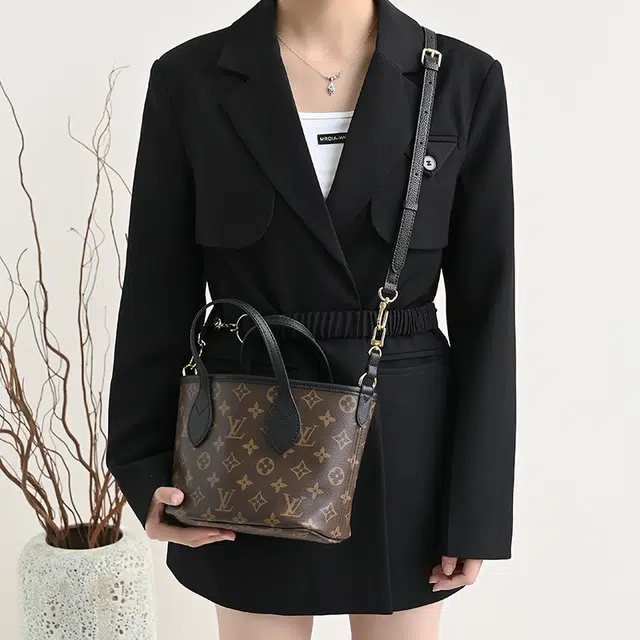 GUYI LV
