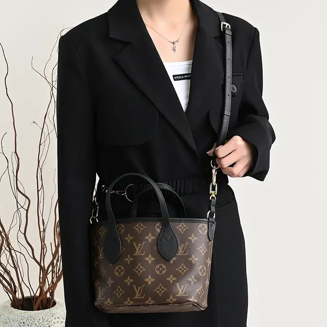 GUYI LV