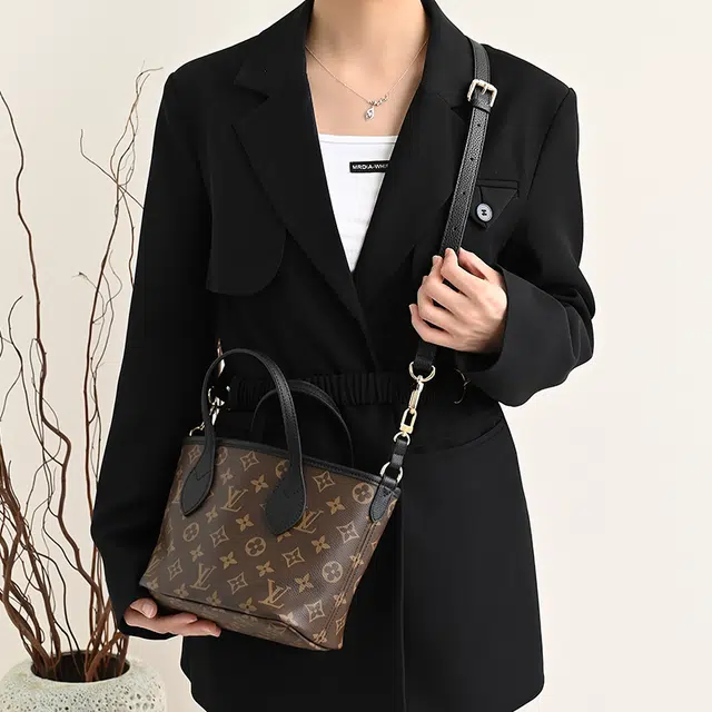GUYI LV