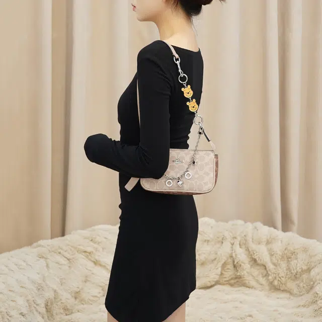 GUYI nolita19