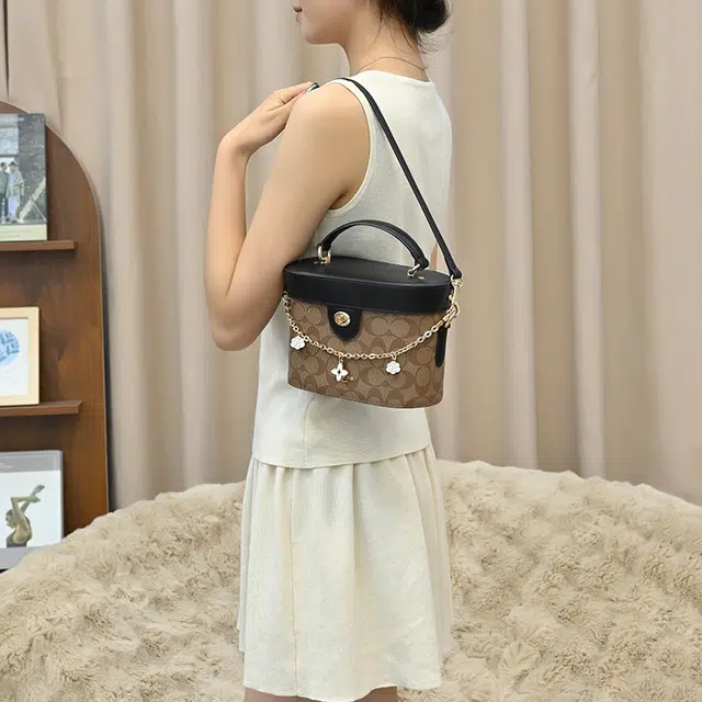 GUYI COACH Kay20Georgie 20