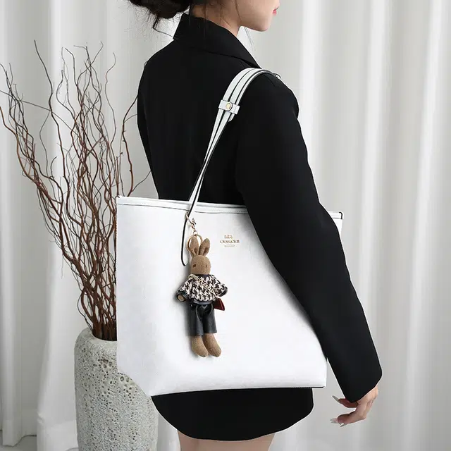 GUYI COACH City33