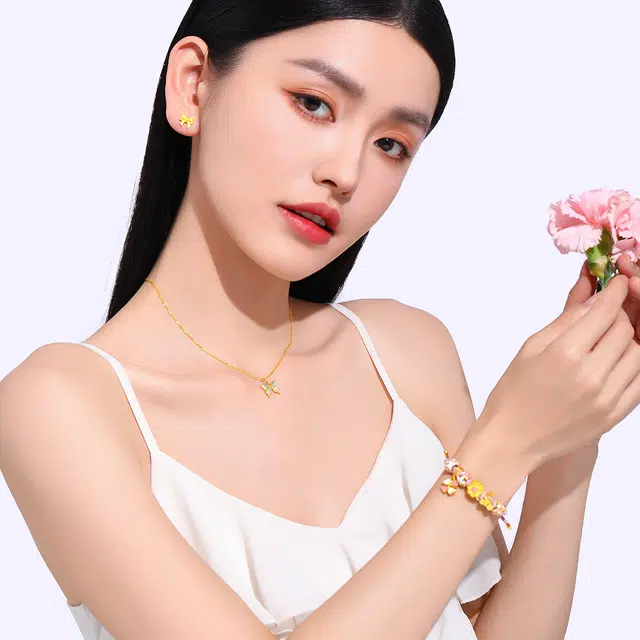 壹仟俩 烧蓝炫彩渐变时尚精致双面蝴蝶 挂坠高级感 足金 一口价 黄金吊坠 女款