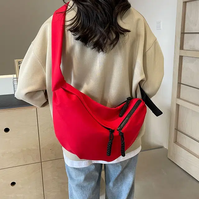 醇龙 时尚百搭日常 尼龙布 单肩斜挎包 常规 男女同款情侣款 黑/白/卡其/红