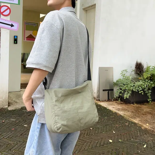 醇龙  简约休闲学生百搭时尚 单肩包斜挎包 尼龙 男女同款情侣款 多色