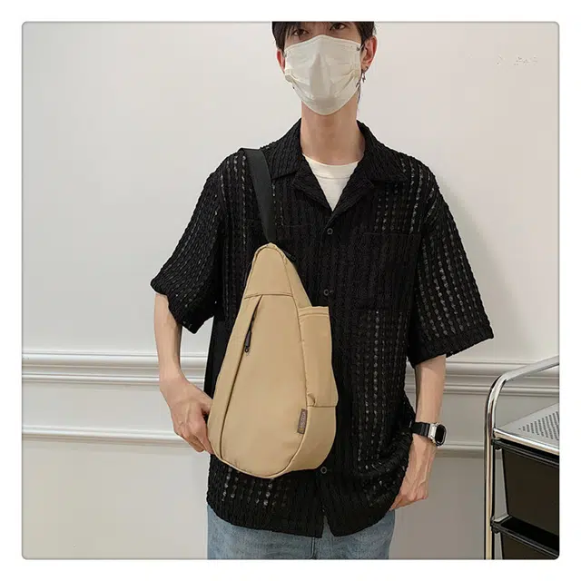 茵初 时尚百搭简约潮流 牛津布 斜挎单肩包 常规 男女同款情侣款 多色