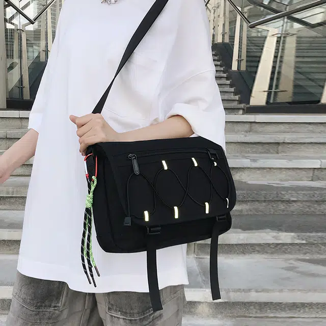 醇龙 时尚休闲原宿工装风 尼龙布 斜挎包 男女同款情侣款 红/卡其/黑/白