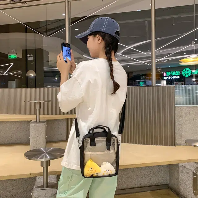 醇龙  尼龙女生多色透明斜挎单肩包外出简约休闲背包