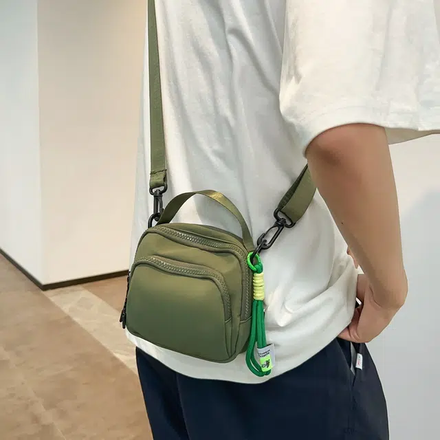 醇龙 森系出游逛街便捷日系百搭 尼龙 斜挎包 男女同款情侣款 多色