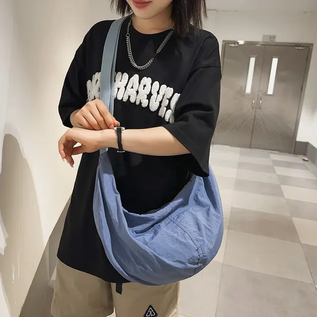 醇龙 轻便休闲简约纯色 尼龙 斜挎包 男女同款情侣款 多色