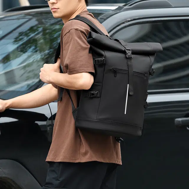 茵初 商务休闲防水旅行大容量 尼龙 双肩包 男女同款情侣款 黑色/灰色/绿色