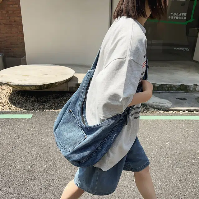 醇龙 小众设计韩版口袋 牛仔布 单肩包 常规 女款 黑/深蓝/浅蓝