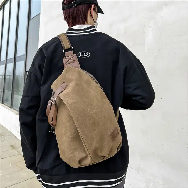 醇龙 休闲复古多功能时尚背包 帆布 胸包 男女同款情侣款 卡其色/黑色