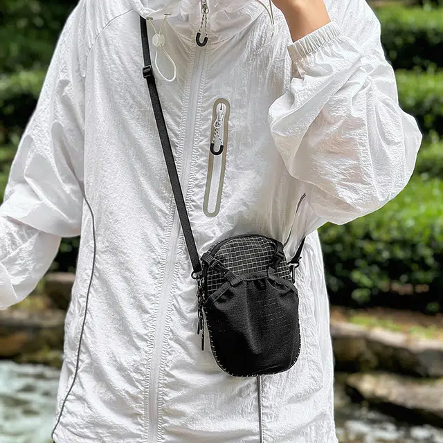 醇龙 户外水杯包轻量化斜挎包手机包运动登山 尼龙 单肩包 常规 男女同款情侣款 多色