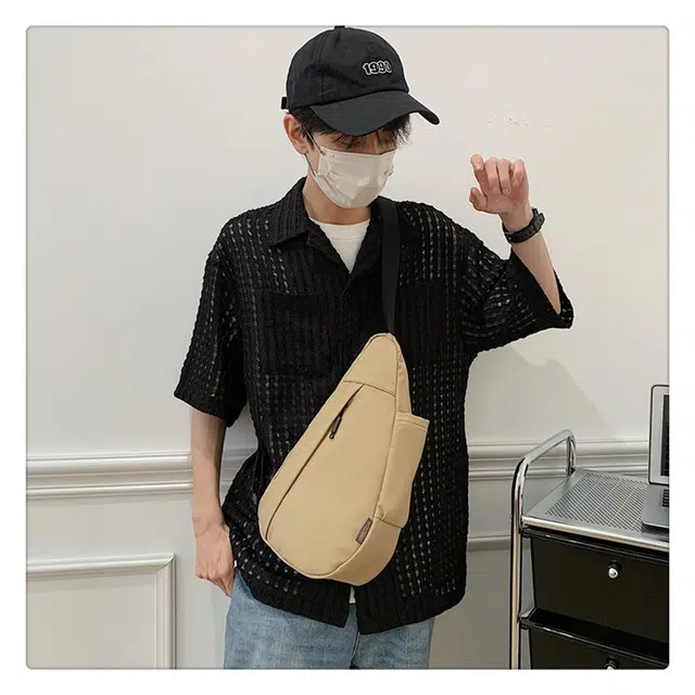 茵初 时尚百搭简约潮流 牛津布 斜挎单肩包 常规 男女同款情侣款 多色