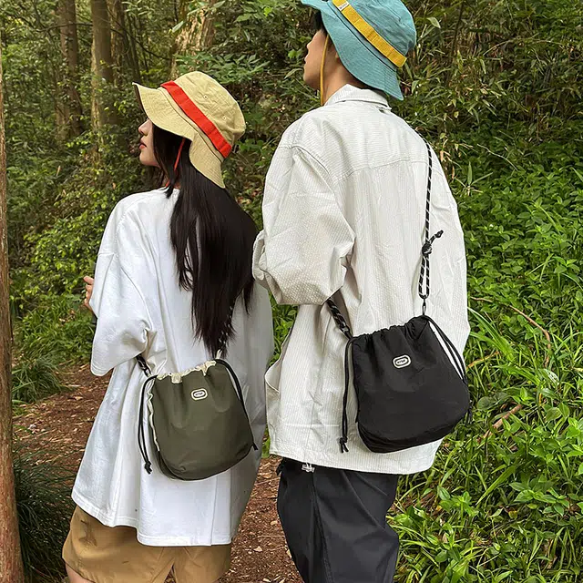 醇龙 个性抽绳束口百搭手机包轻便运动休闲 尼龙 斜挎包 男女同款情侣款 多色