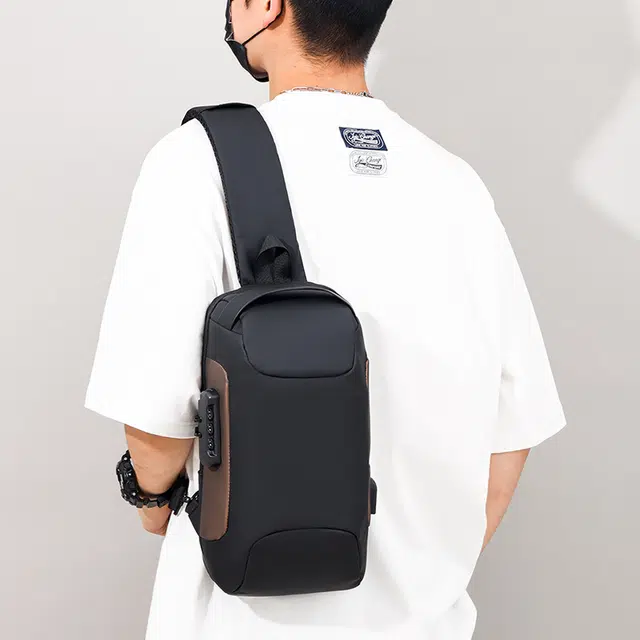 茵初 密码防盗炫酷机车时尚潮流 尼龙 胸包 常规 男女同款情侣款 多色