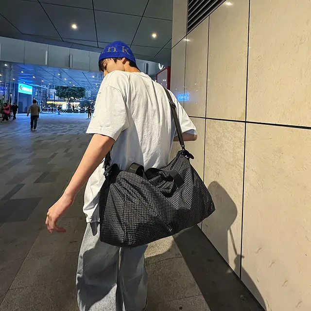 醇龙 防水短途出行手提两用运动休闲百搭单肩斜挎 尼龙 旅行包 男女同款情侣款 多色