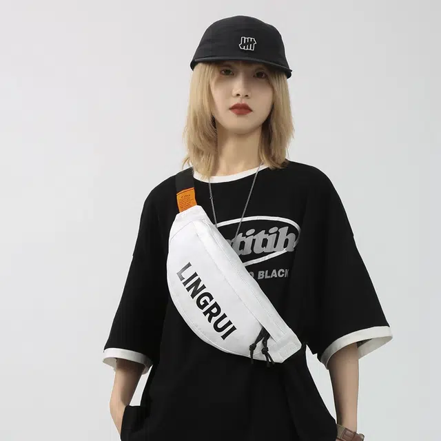 醇龙 潮牌潮流运动休闲百搭 尼龙 胸包 男女同款情侣款 白色/黑色/蓝色