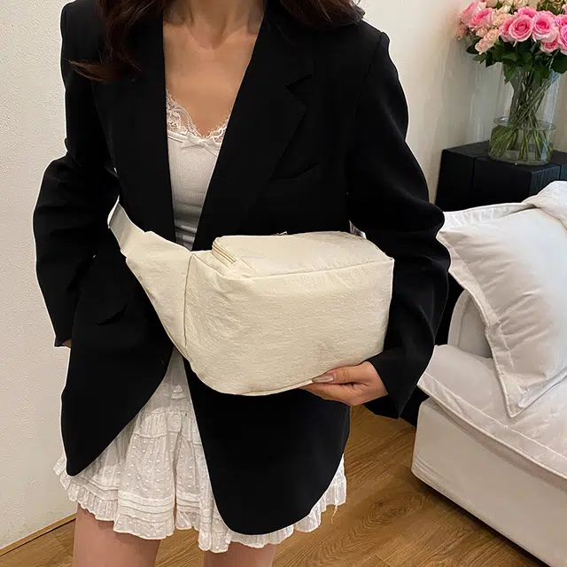 醇龙 纯色简约外出轻便时尚潮流 尼龙 斜挎单肩包 常规 男女同款情侣款 多色