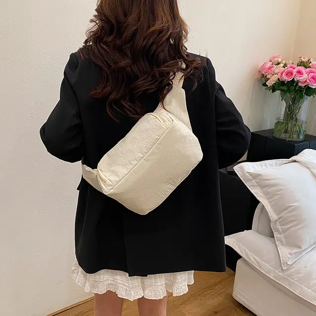 醇龙 纯色简约外出轻便时尚潮流 尼龙 斜挎单肩包 常规 男女同款情侣款 多色