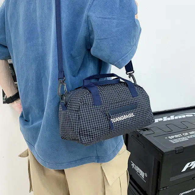 茵初 轻便日系百搭通勤多功能 尼龙 波士顿包手提包 男女同款情侣款 多色