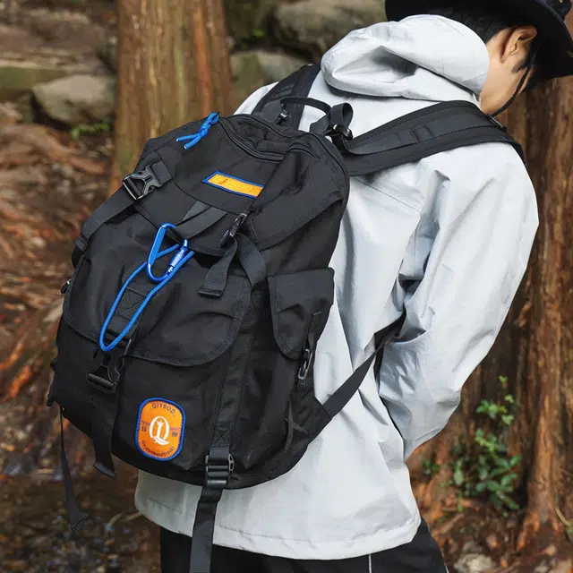 茵初 露营风背包轻便防水旅行登山运动 尼龙 双肩包 大号 男女同款情侣款 多色