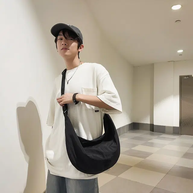 醇龙 轻便休闲简约纯色 尼龙 斜挎包 男女同款情侣款 多色