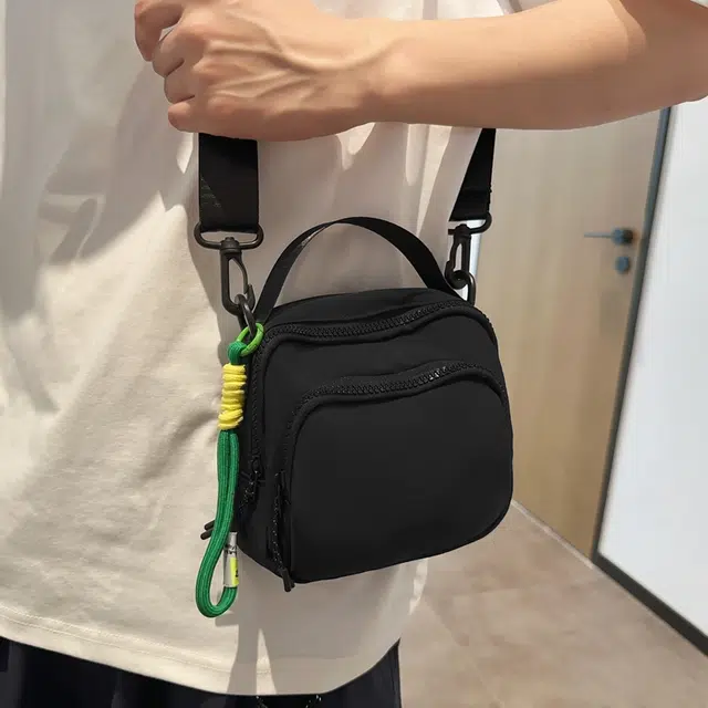 醇龙 森系出游逛街便捷日系百搭 尼龙 斜挎包 男女同款情侣款 多色