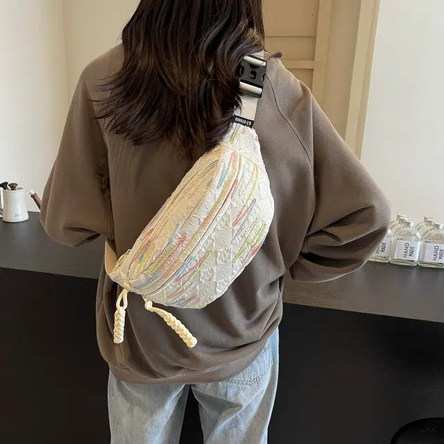 醇龙 高颜值简约时尚 尼龙布 胸包 男女同款情侣款 米白/蓝/粉/咖/黑