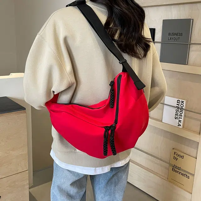 醇龙 时尚百搭日常 尼龙布 单肩斜挎包 常规 男女同款情侣款 黑/白/卡其/红
