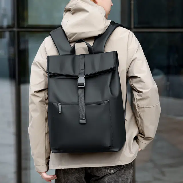 茵初 大容量简约纯色时尚电脑包商务通勤多功能背包 尼龙 双肩包 常规 男女同款情侣款 多色