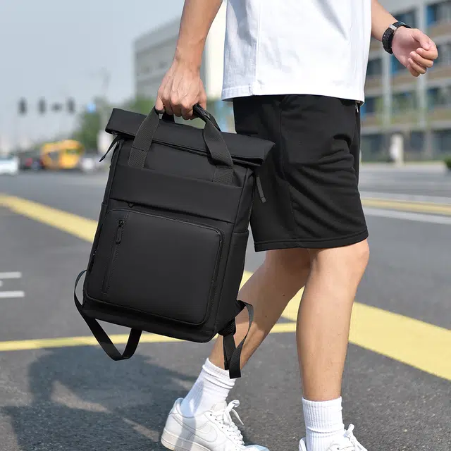 茵初 商务出差大容量背包防水电脑包多功能旅行 尼龙 双肩包 常规 男女同款情侣款 黑色/绿色